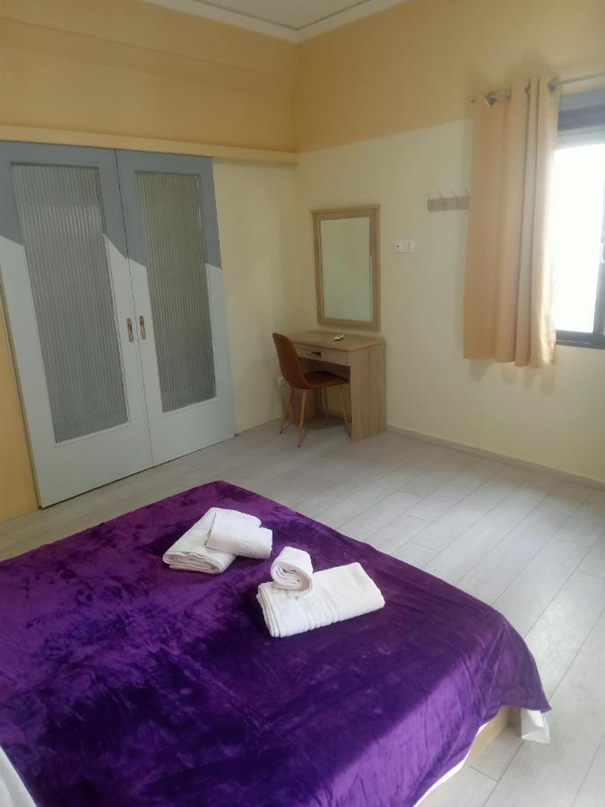 Koukaki-Acropolis Roomy With A Private Veranda Apt. Athens Luaran gambar