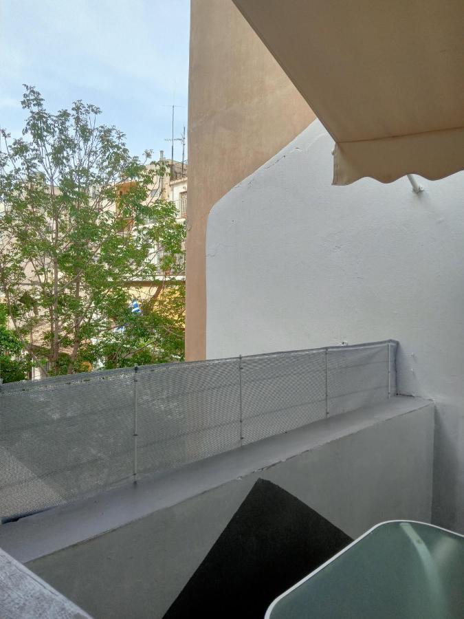 Koukaki-Acropolis Roomy With A Private Veranda Apt. Athens Luaran gambar