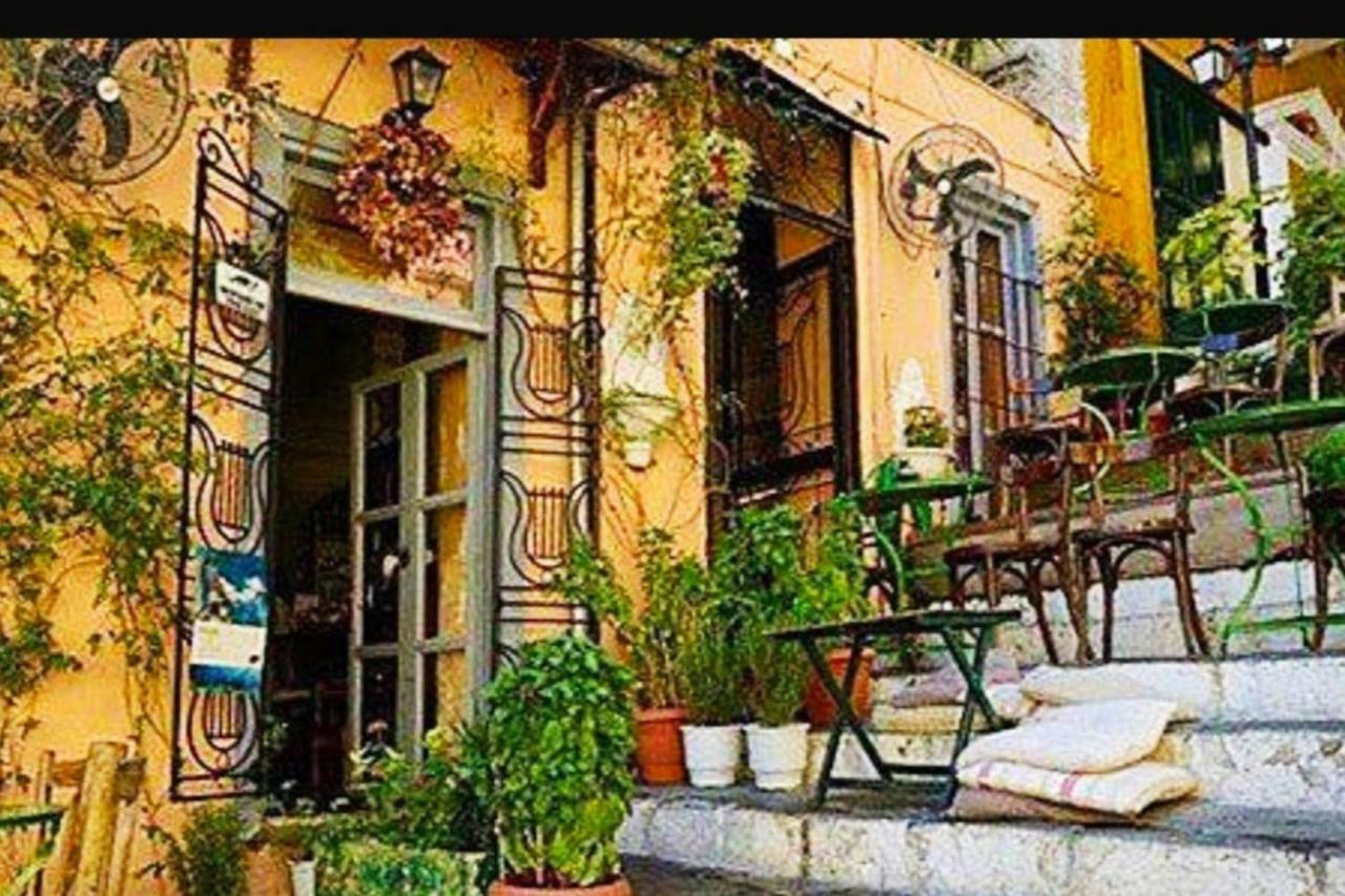 Koukaki-Acropolis Roomy With A Private Veranda Apt. Athens Luaran gambar