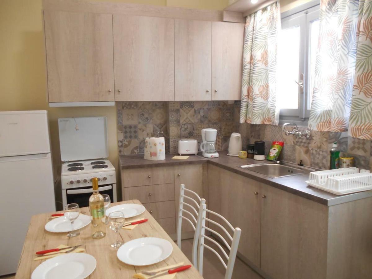 Koukaki-Acropolis Roomy With A Private Veranda Apt. Athens Luaran gambar